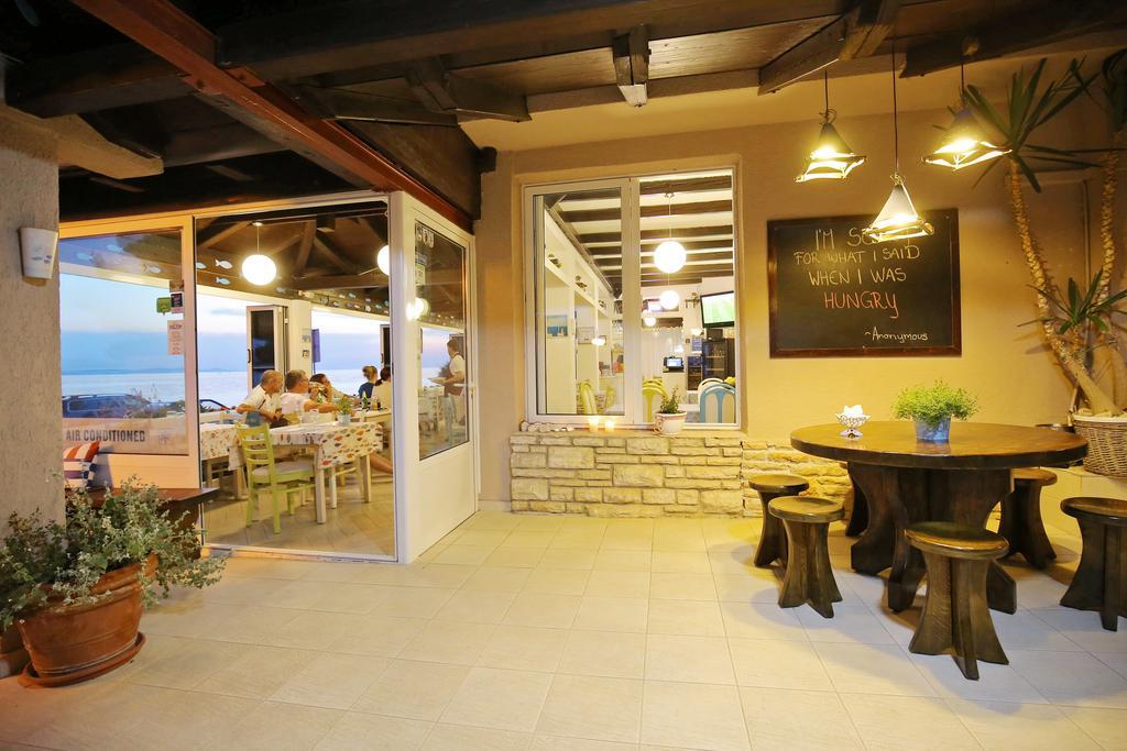 Hotel Delfin ซาดาร์ ภายนอก รูปภาพ