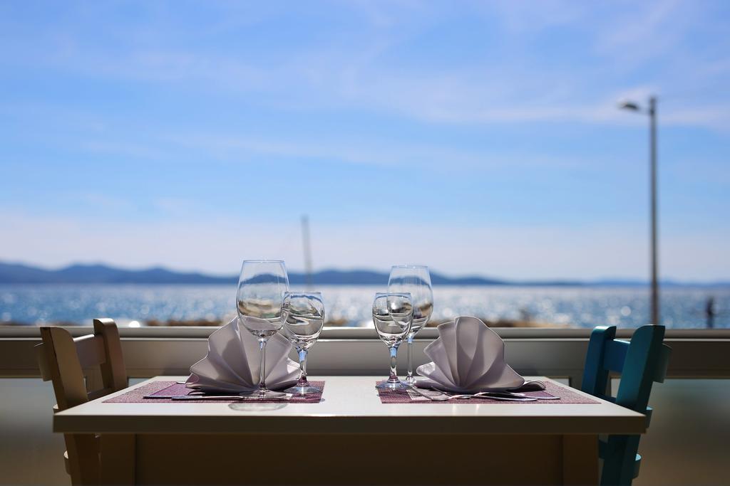 Hotel Delfin ซาดาร์ ภายนอก รูปภาพ