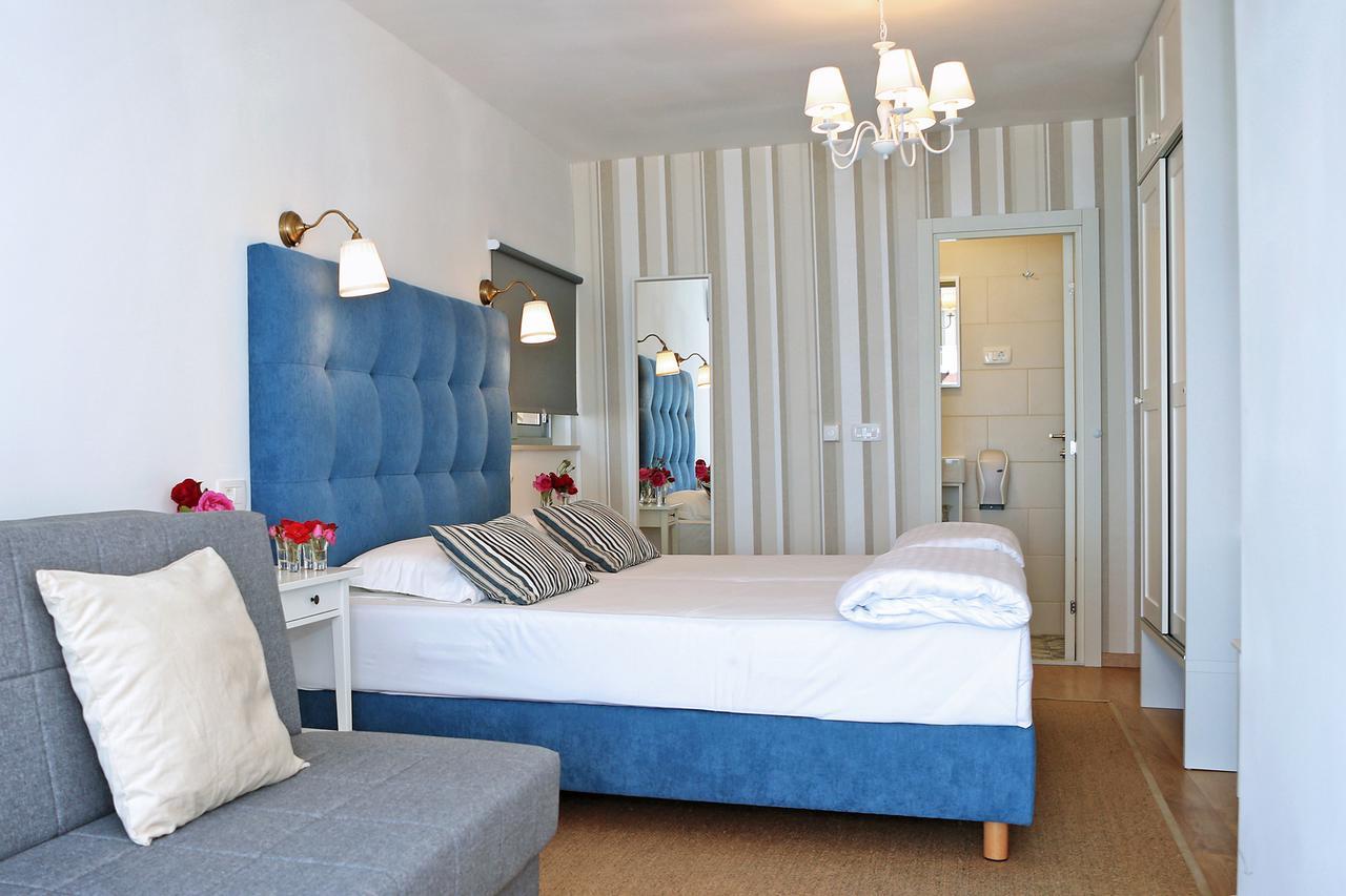 Hotel Delfin ซาดาร์ ภายนอก รูปภาพ